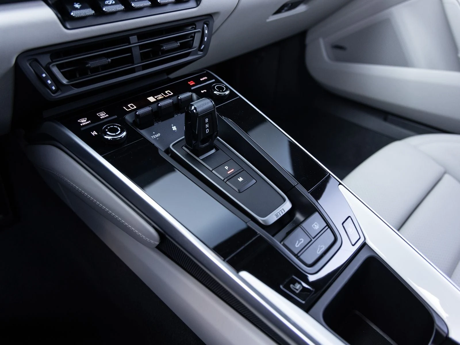 2023 Porsche 911 Turbo S (992.1), 17/20