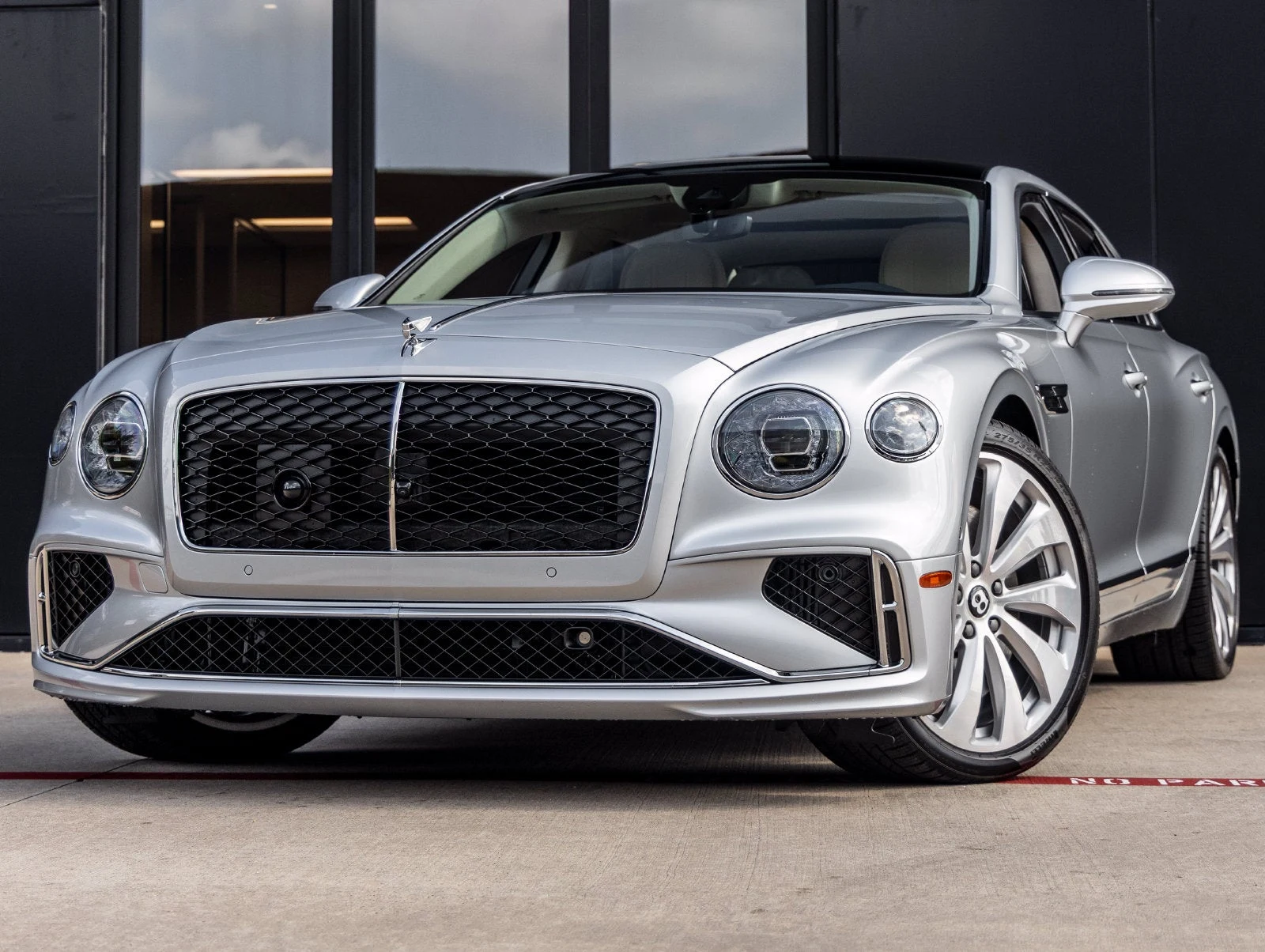 Bentley Flying Spur V8 (4th Generation) · Moonbeam · Indigo Auto Group