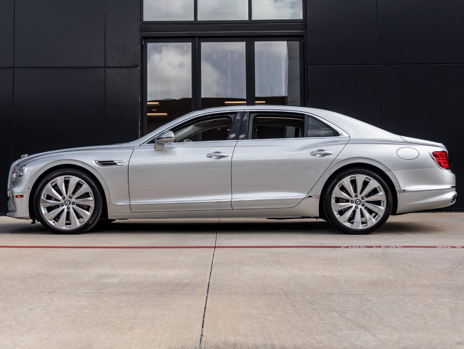 2026 Bentley Flying Spur V8 (4th Generation), 9/20