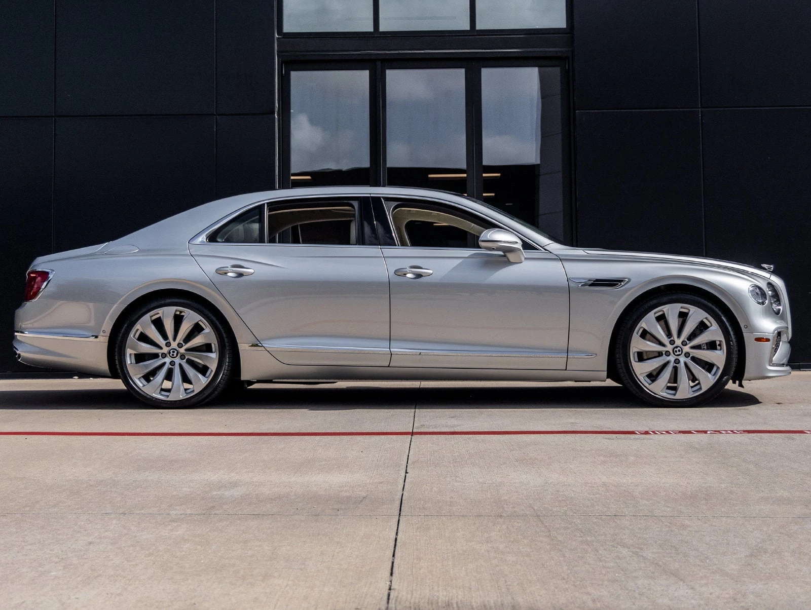 2026 Bentley Flying Spur V8 (4th Generation), 10/20