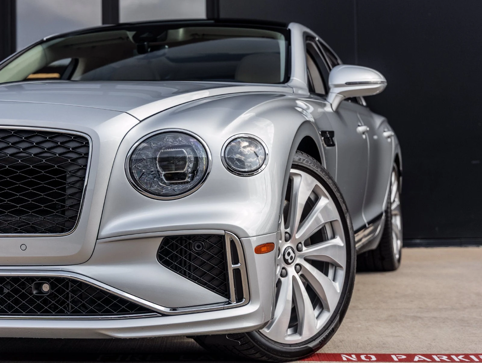 2026 Bentley Flying Spur V8 (4th Generation), 16/20