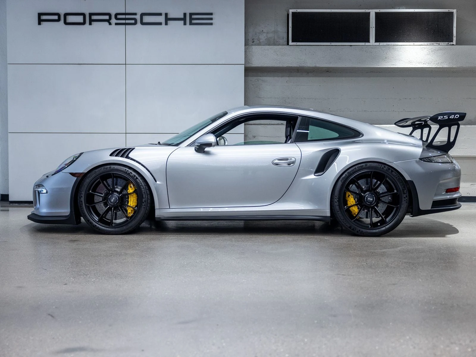 2016 Porsche 911 GT3 RS (991.1), 2/20