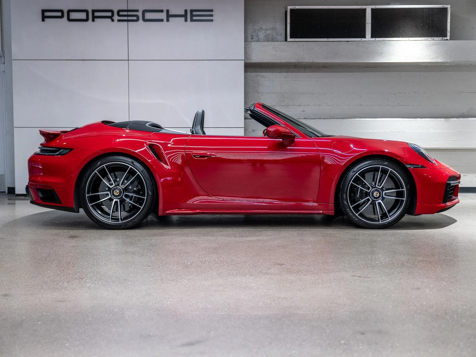 2021 Porsche 911 Turbo S Cabriolet (992.1), 9/20