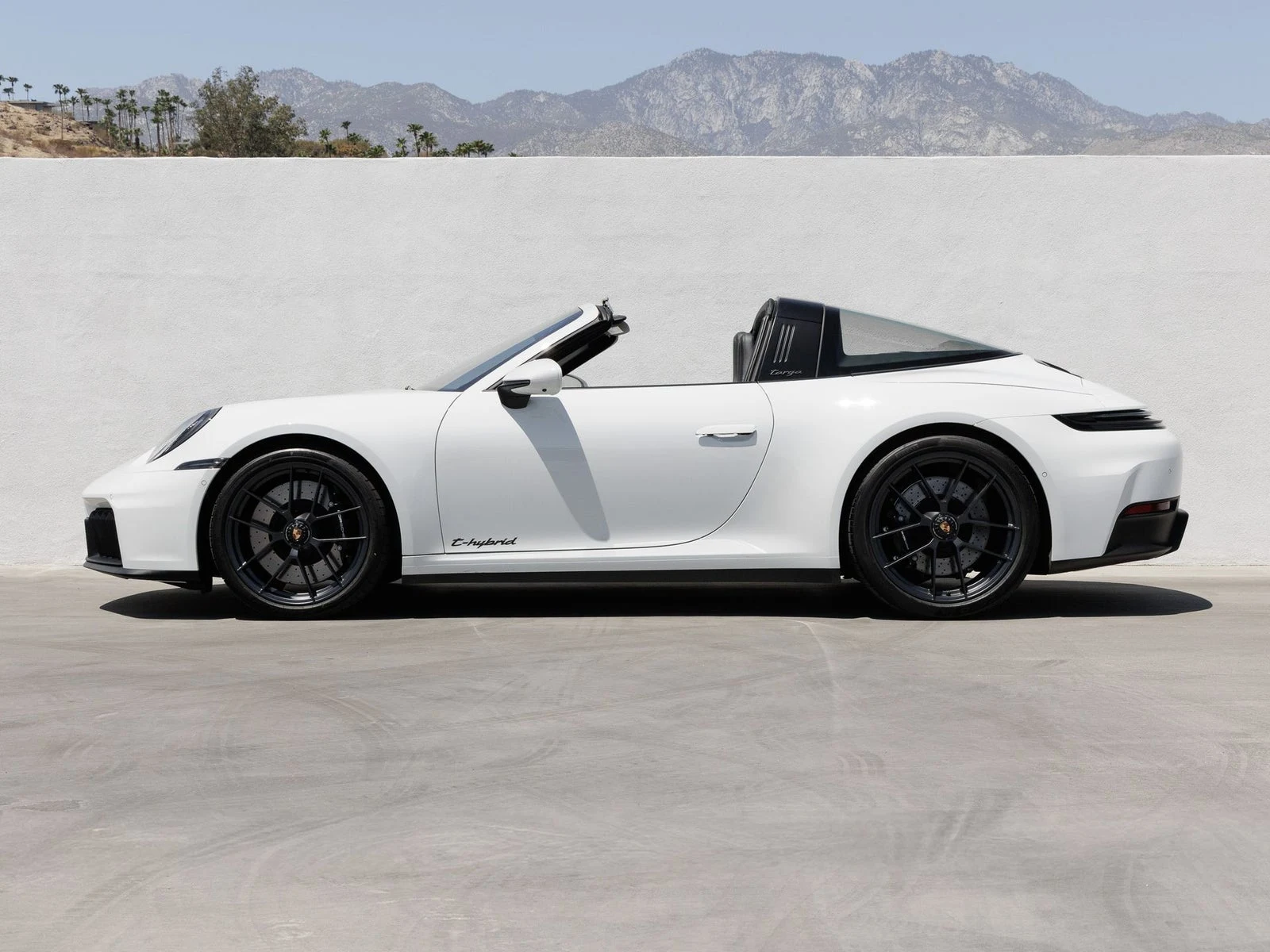 2026 Porsche 911 Targa 4 GTS (992.2), 2/20