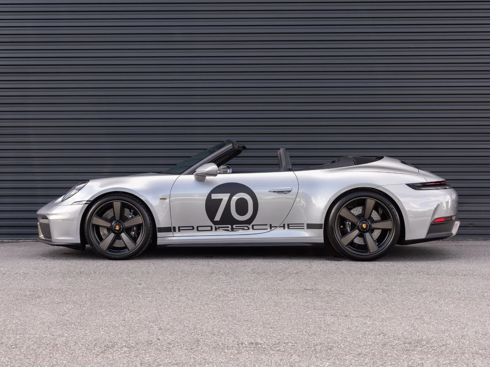 2026 Porsche 911 Spirit 70, 2/20