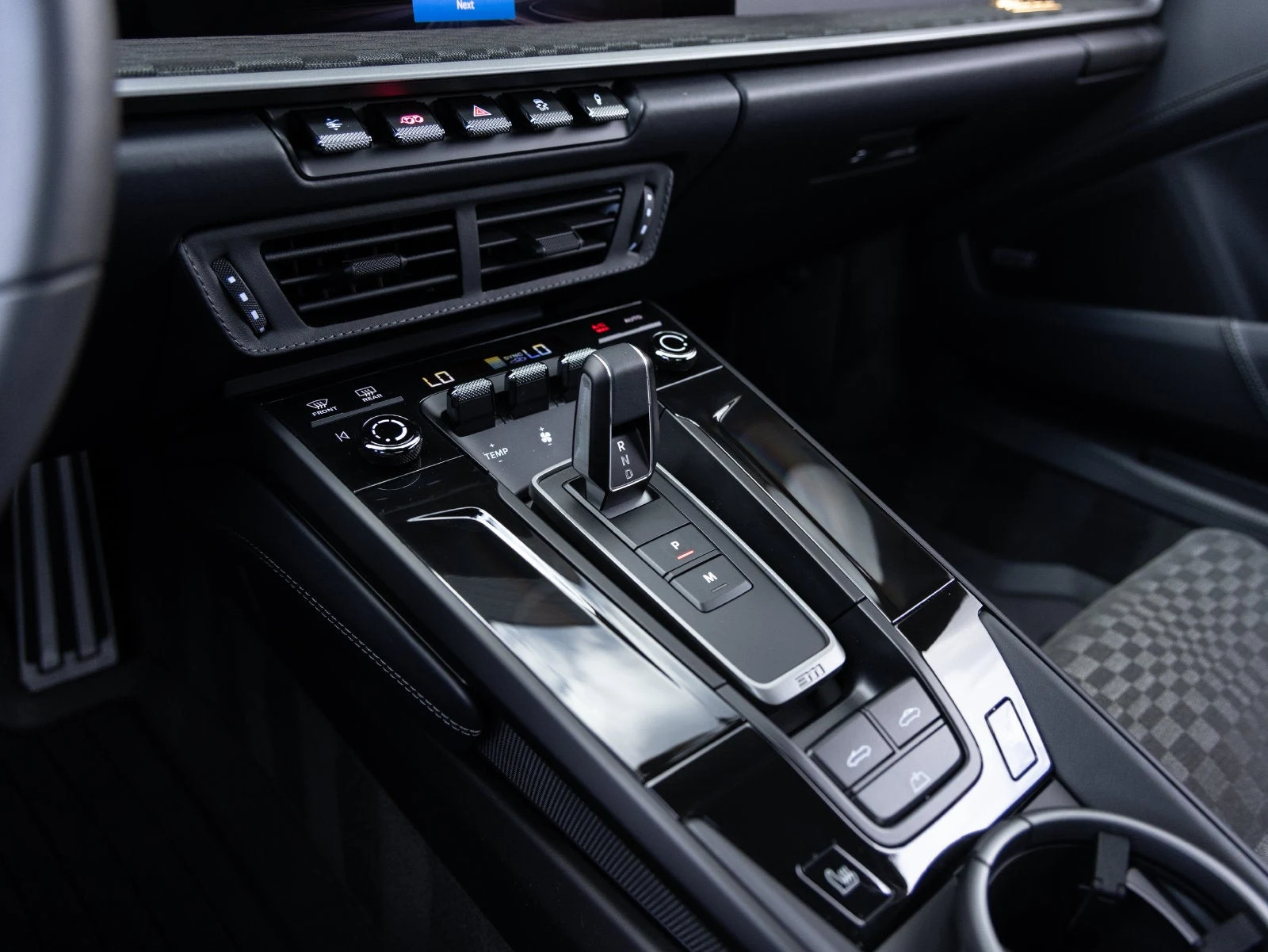 2026 Porsche 911 Spirit 70, 19/20
