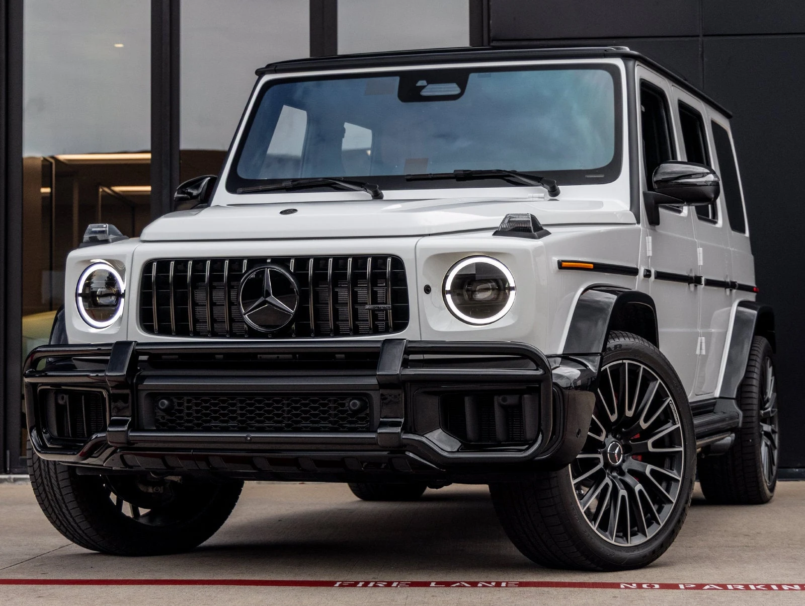 Mercedes-Benz AMG G 63 (W465) · Polar White · Indigo Auto Group