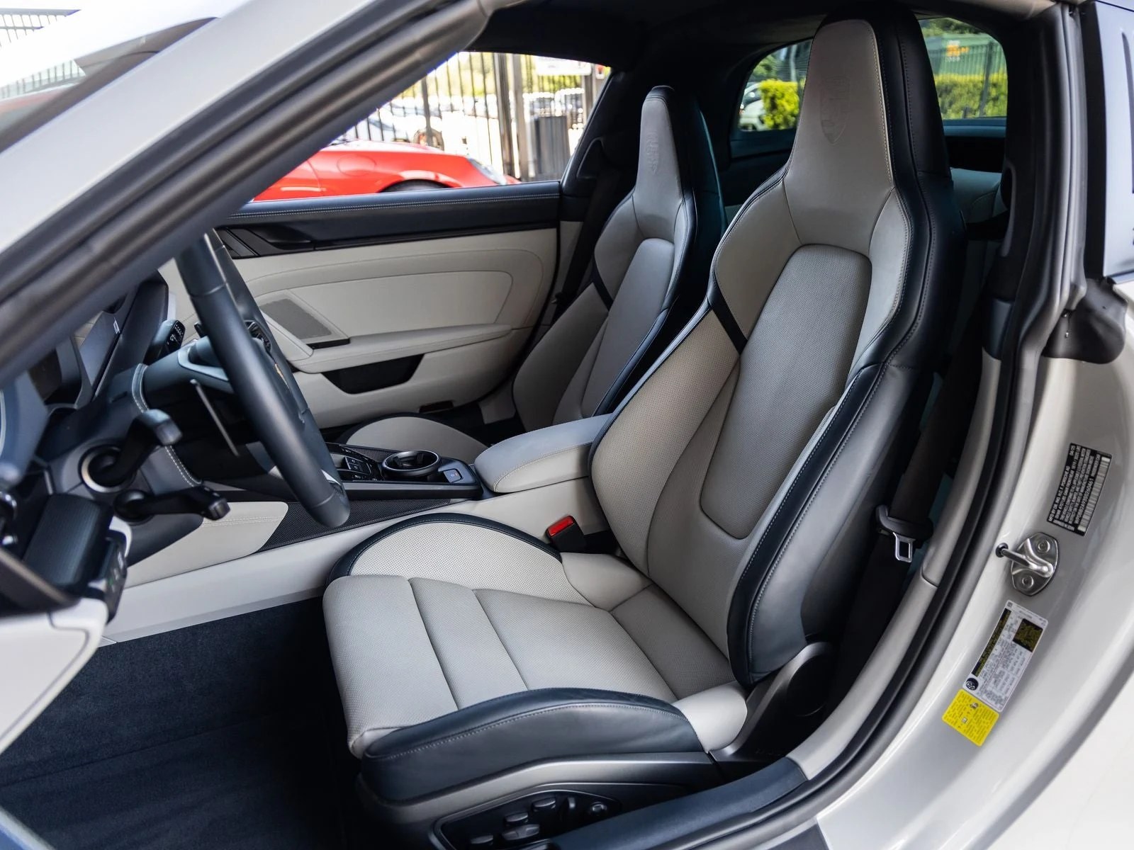 2025 Porsche 911 Targa 4 GTS (992.2), 5/20
