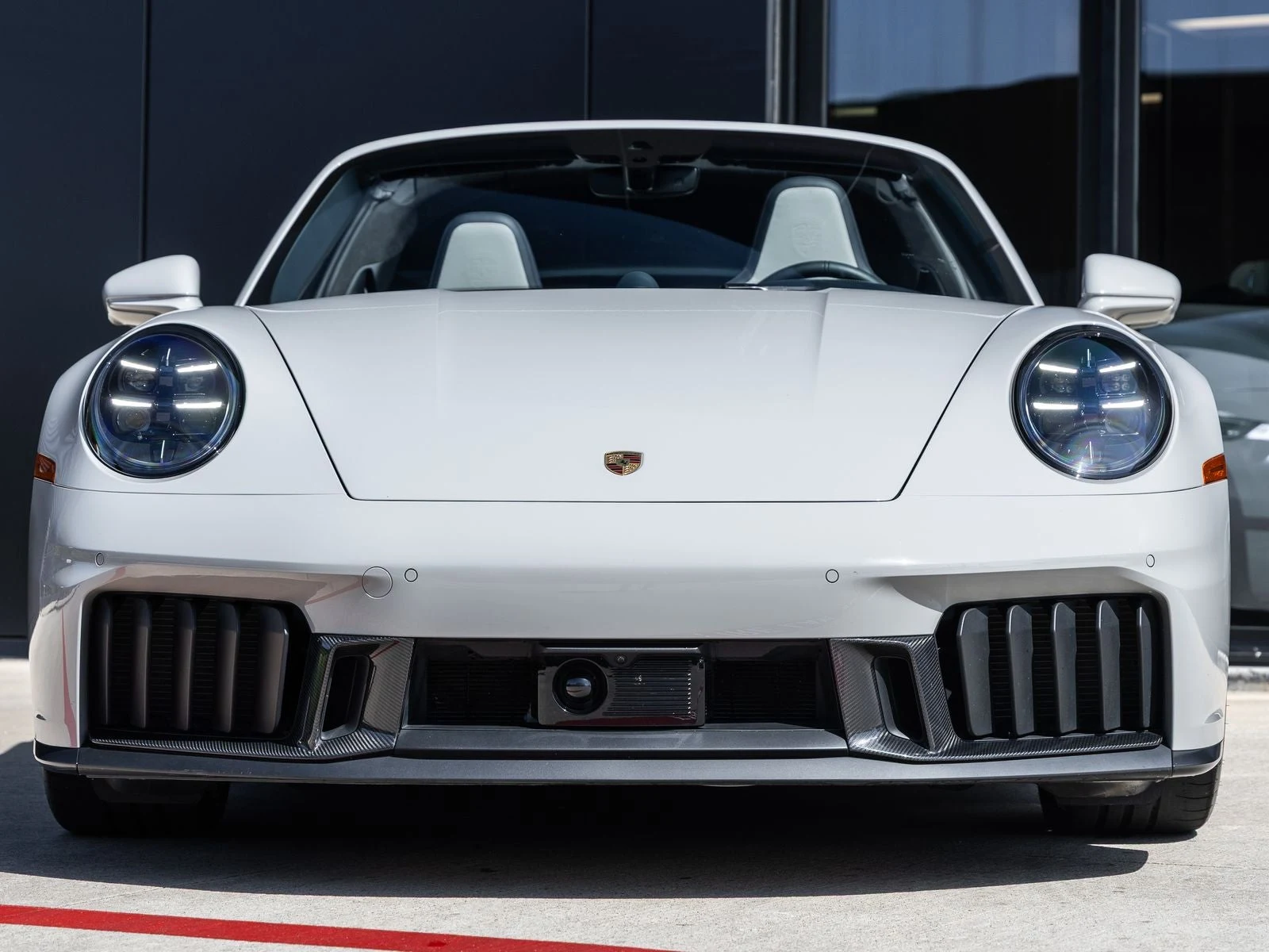 2025 Porsche 911 Targa 4 GTS (992.2), 8/20
