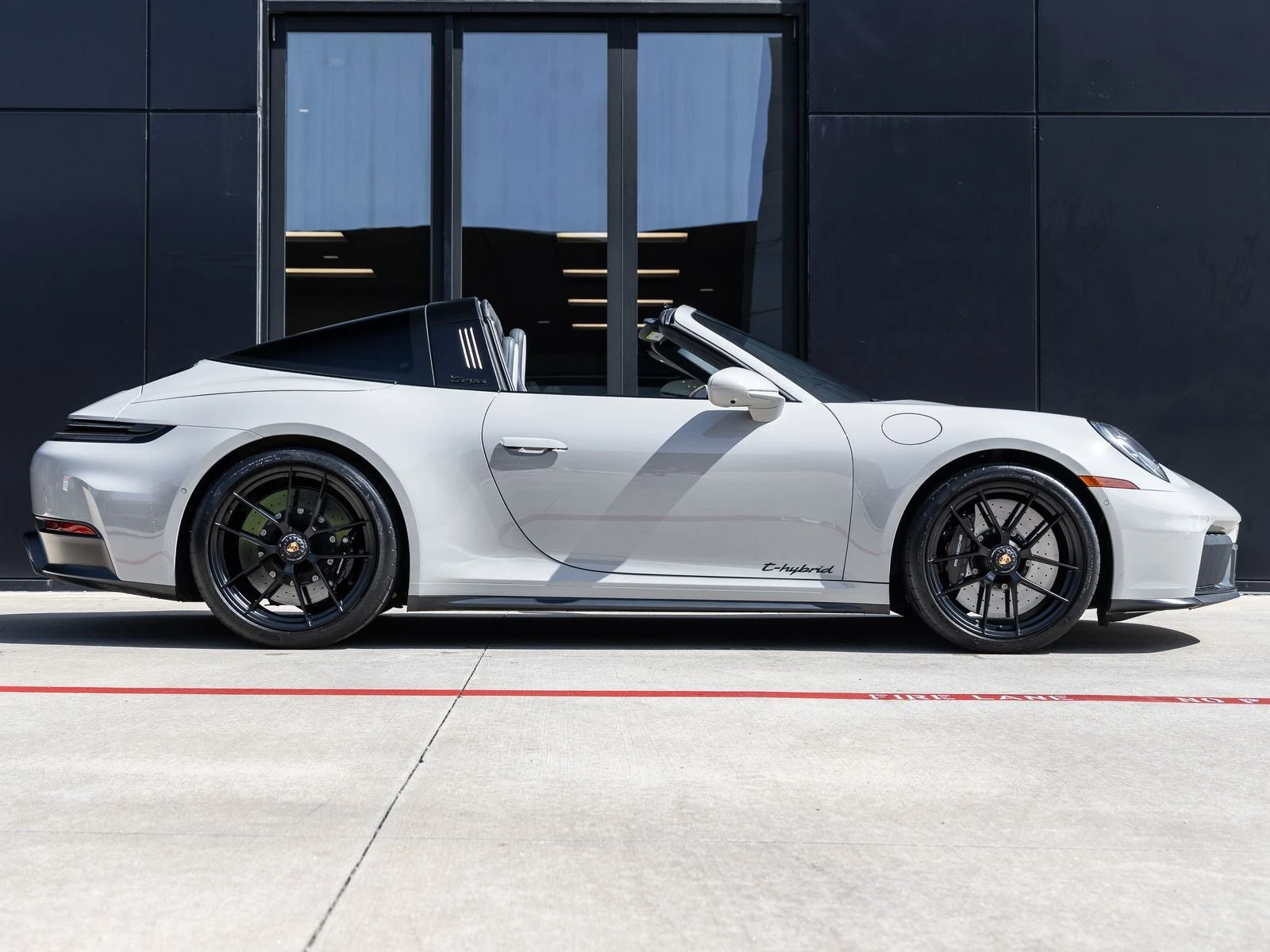 2025 Porsche 911 Targa 4 GTS (992.2), 12/20