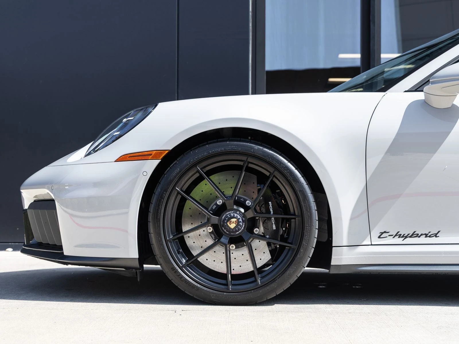 2025 Porsche 911 Targa 4 GTS (992.2), 13/20