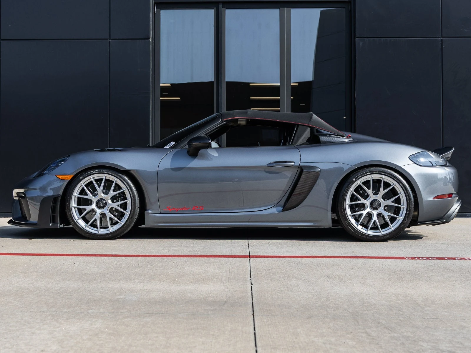 2024 Porsche 718 Spyder RS, 2/20