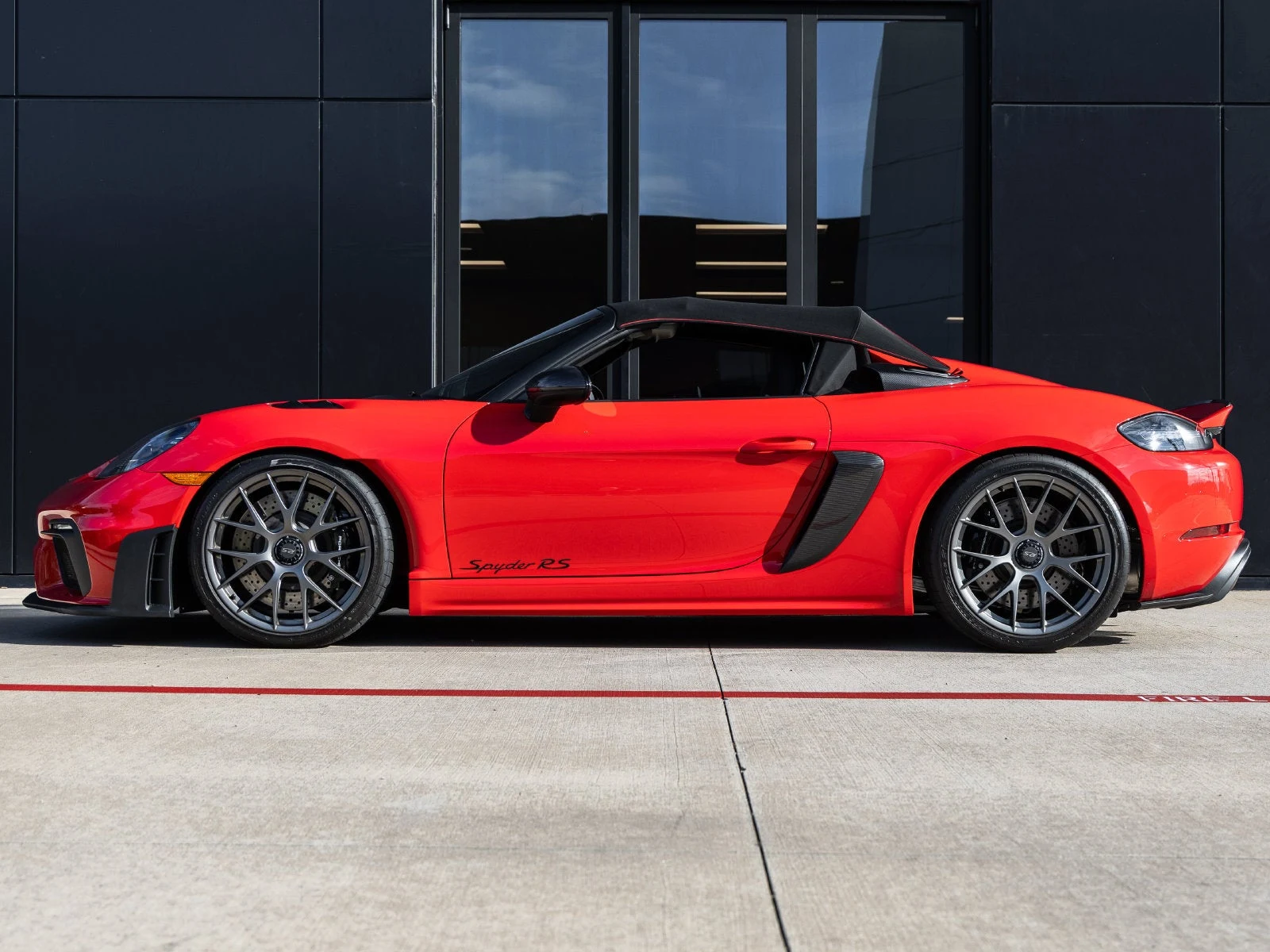 2025 Porsche 718 Spyder RS, 2/20