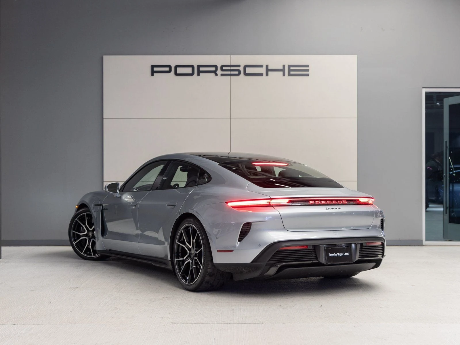 2026 Porsche Taycan Turbo S (2025 Update), 3/20