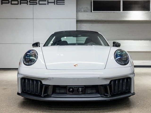 2025 Porsche 911 Carrera 4 GTS (992.2), 11/20