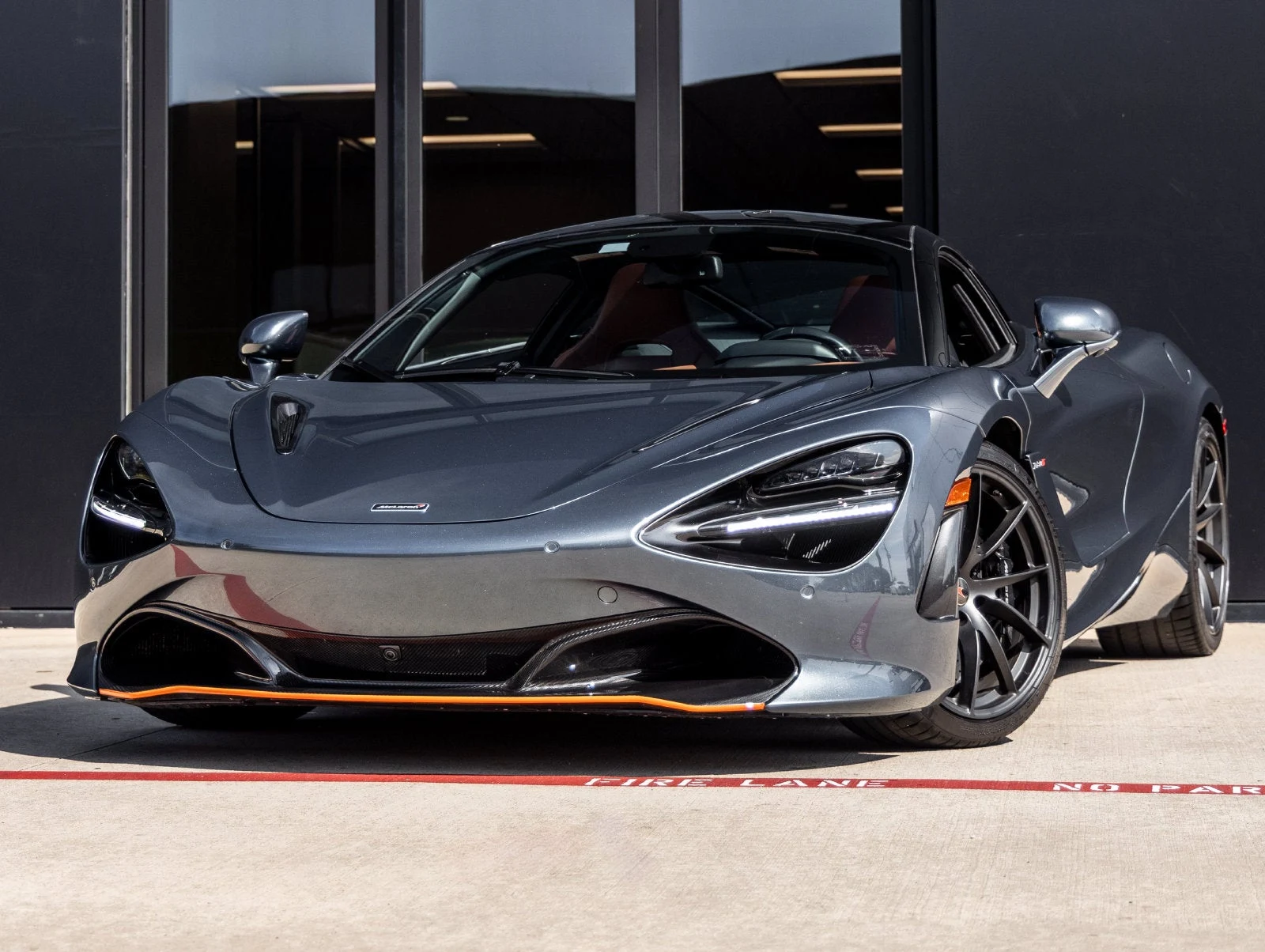 McLaren 720S Coupé · Saros · Indigo Auto Group