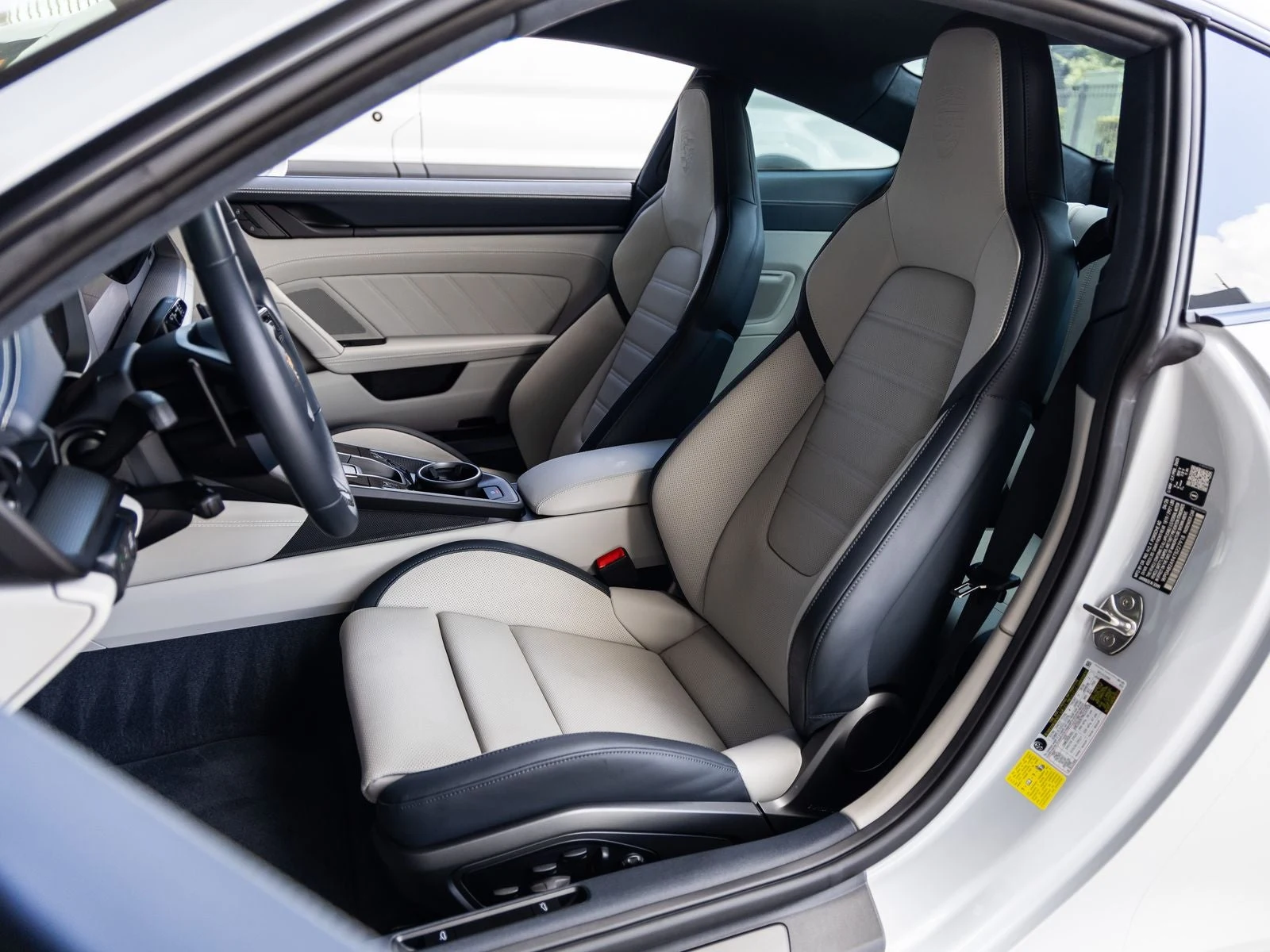 2026 Porsche 911 Carrera 4 GTS (992.2), 5/20