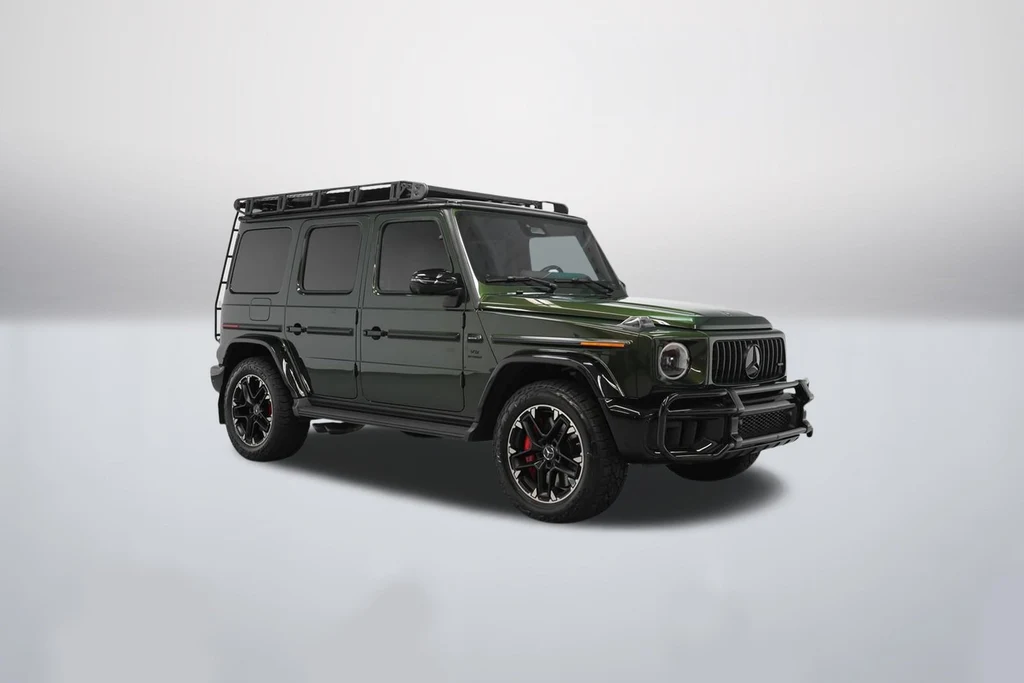 Mercedes-Benz AMG G 63 (W465) · Manufaktur Olive Metallic · Indigo Auto Group