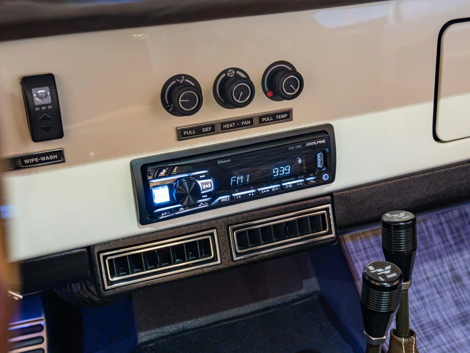 1977 Ford Bronco Velocity Signature Series (1st Generation), 14/20