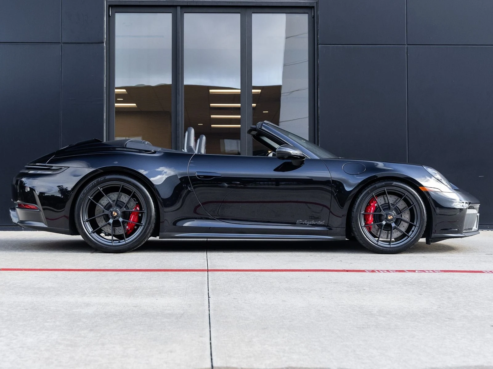 2026 Porsche 911 Carrera 4 GTS Cabriolet (992.2), 13/20