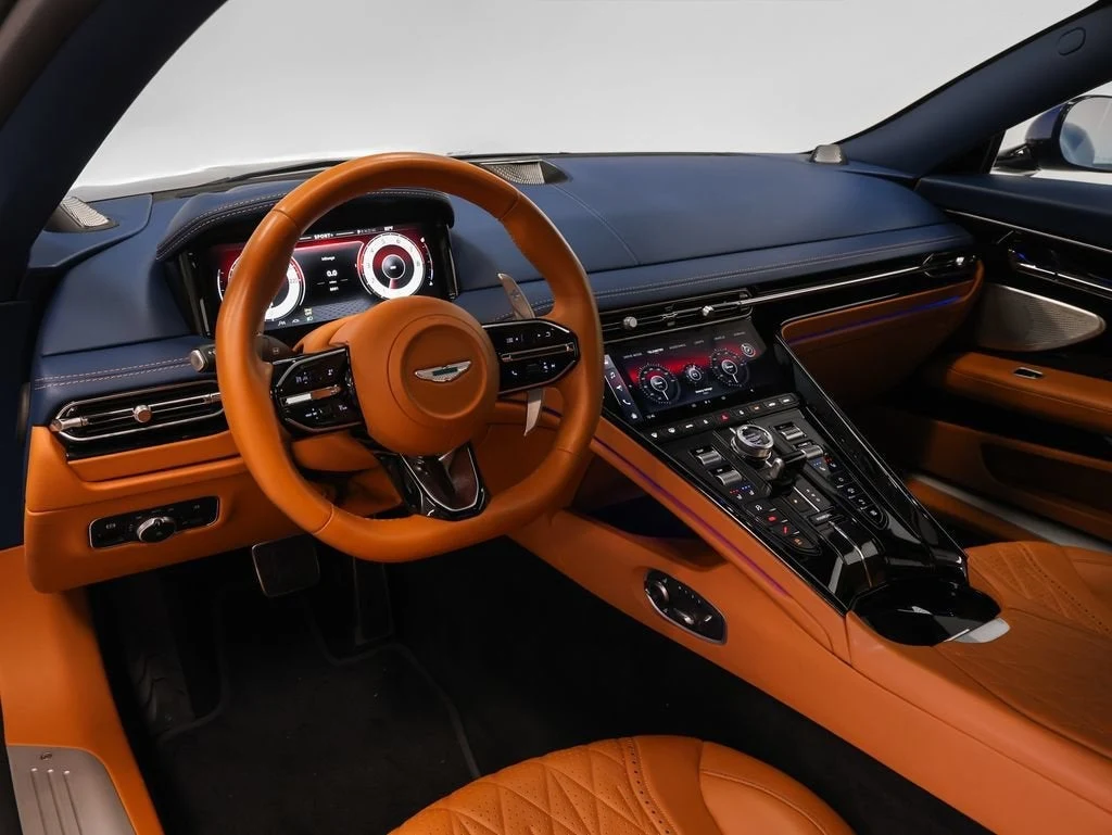 2024 Aston Martin DB12 Coupé, 2/20