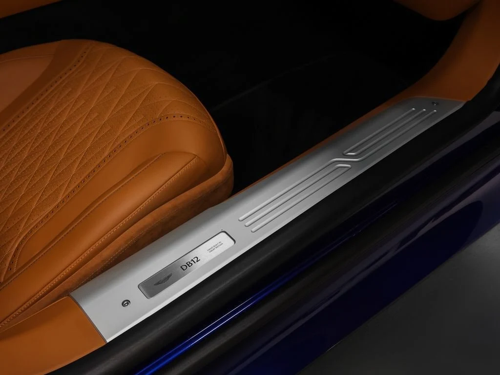 2024 Aston Martin DB12 Coupé, 19/20