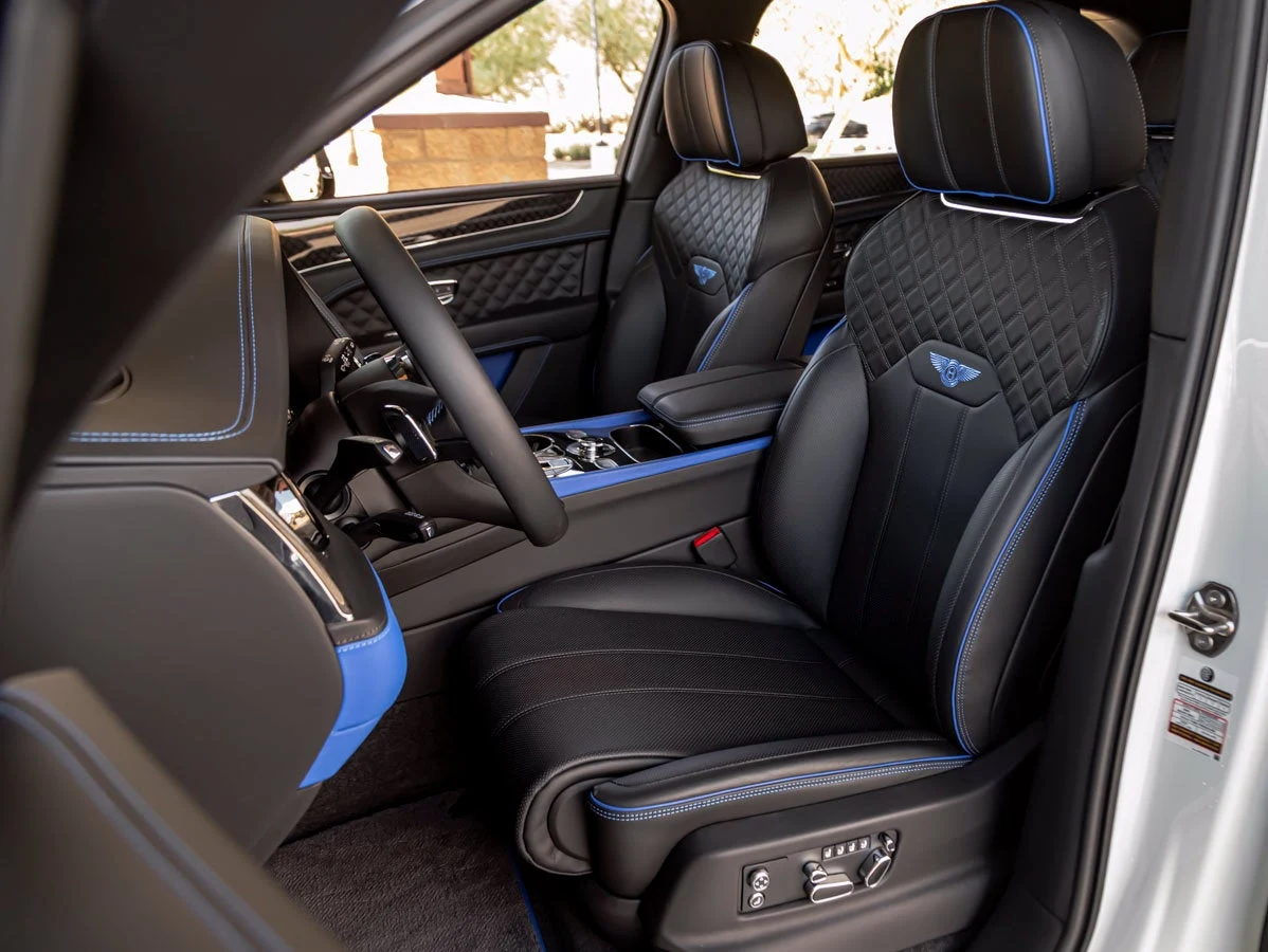 2025 Bentley Bentayga S Black Edition, 16/20