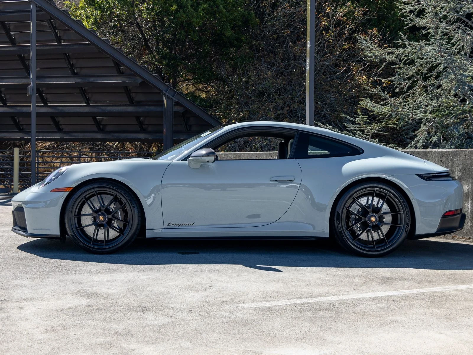 2025 Porsche 911 Carrera 4 GTS (992.2), 2/20