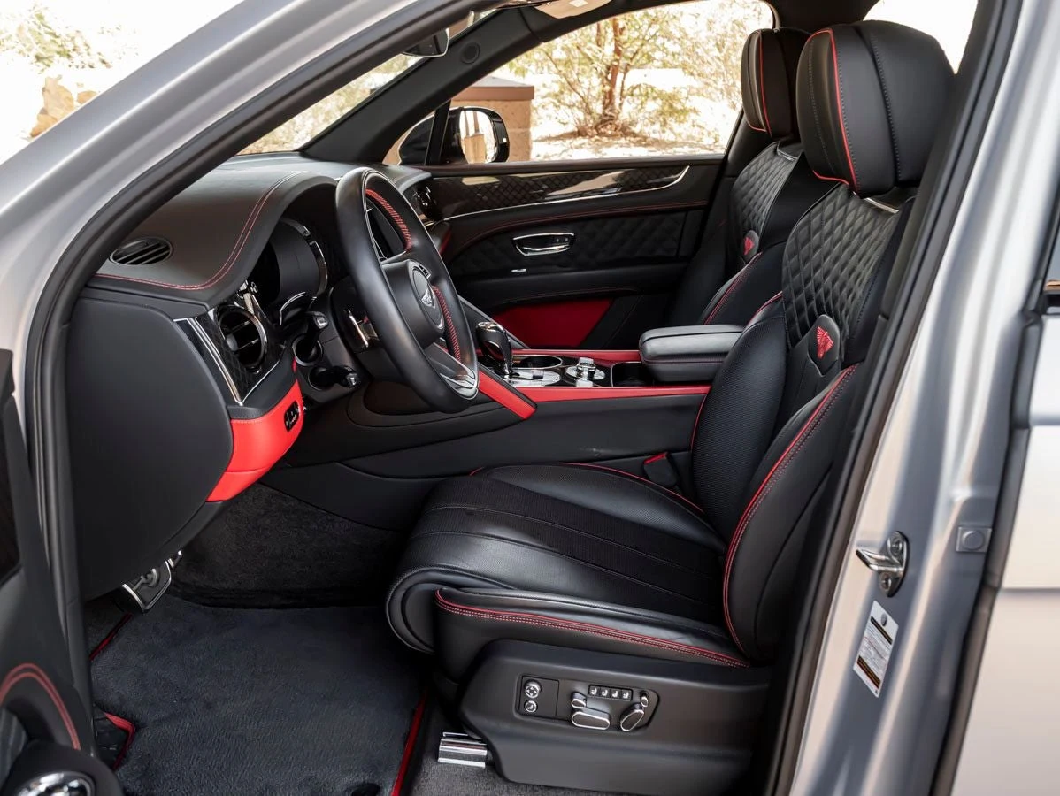 2025 Bentley Bentayga S Black Edition, 16/20