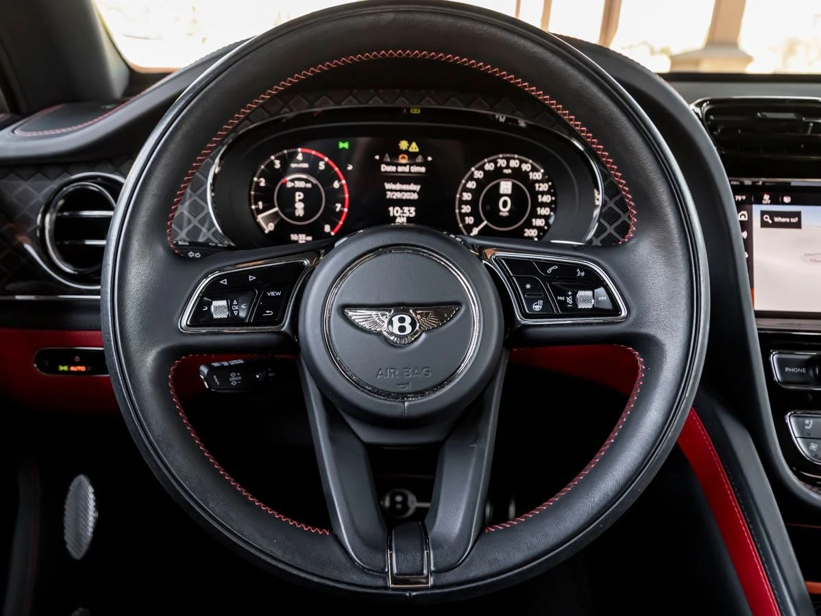 2025 Bentley Bentayga S Black Edition, 20/20