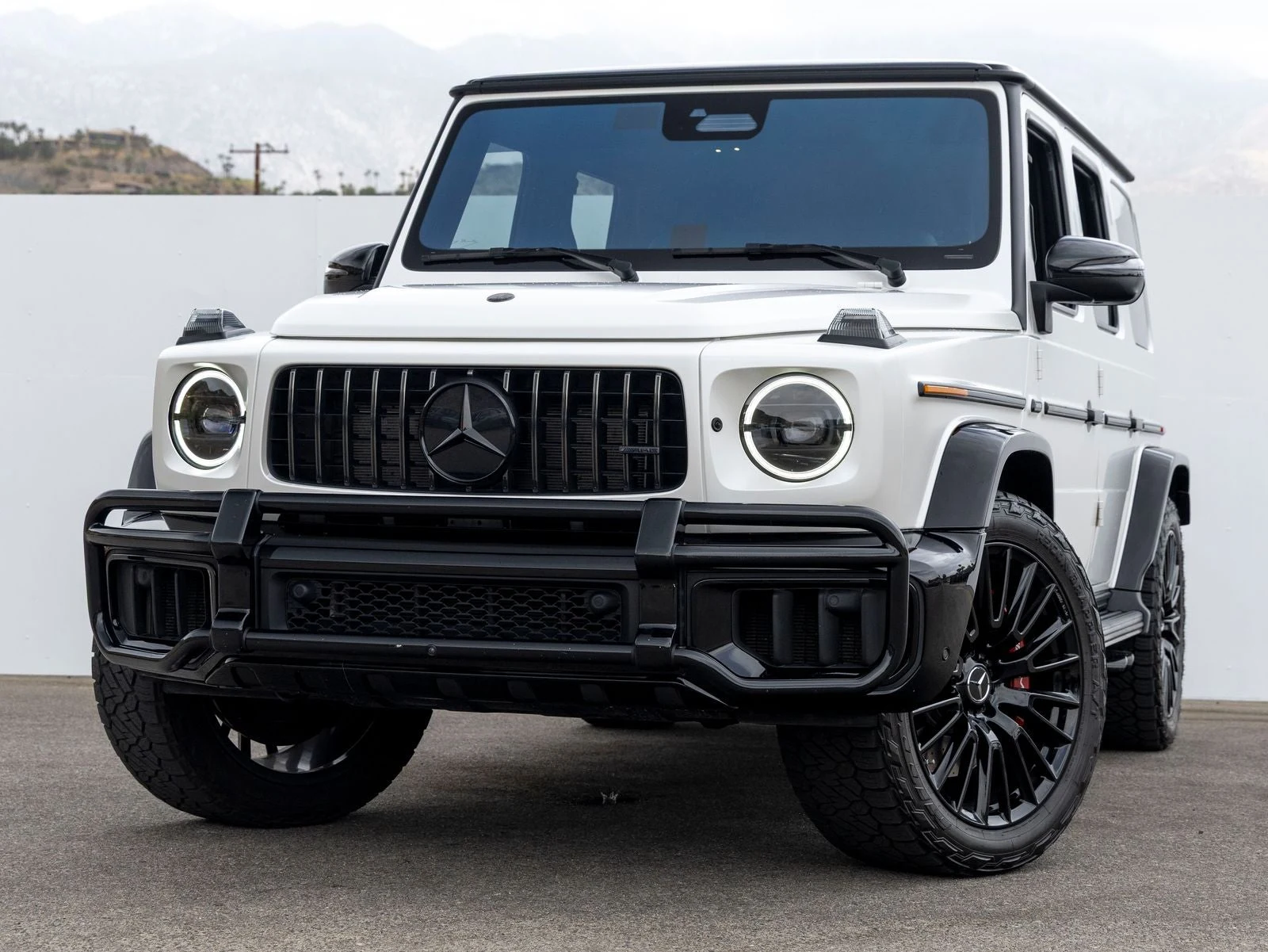 Mercedes-Benz AMG G 63 (W465) · Polar White · Indigo Auto Group