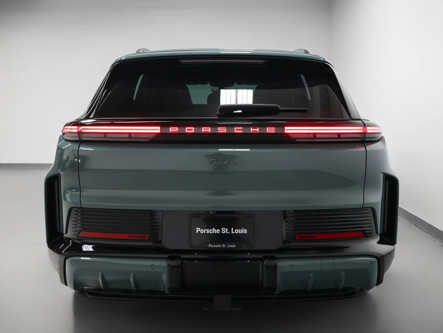 2026 Porsche Cayenne Turbo Electric (E4), 10/20