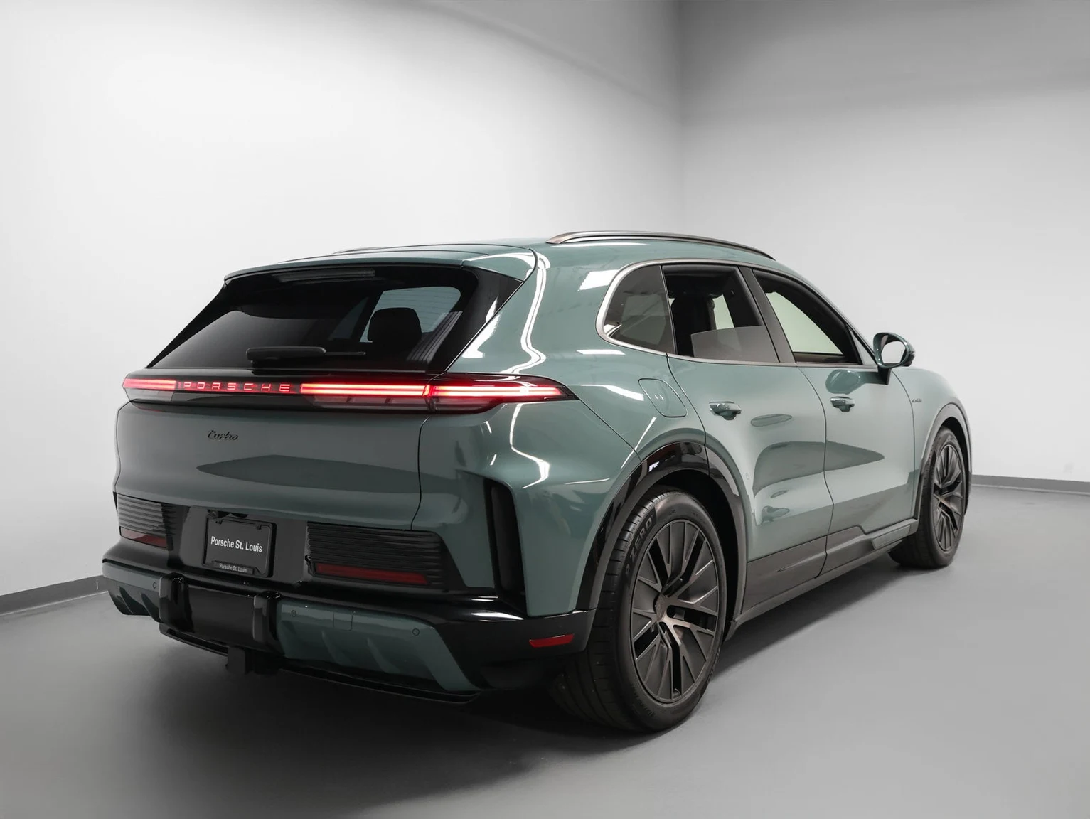 2026 Porsche Cayenne Turbo Electric (E4), 11/20