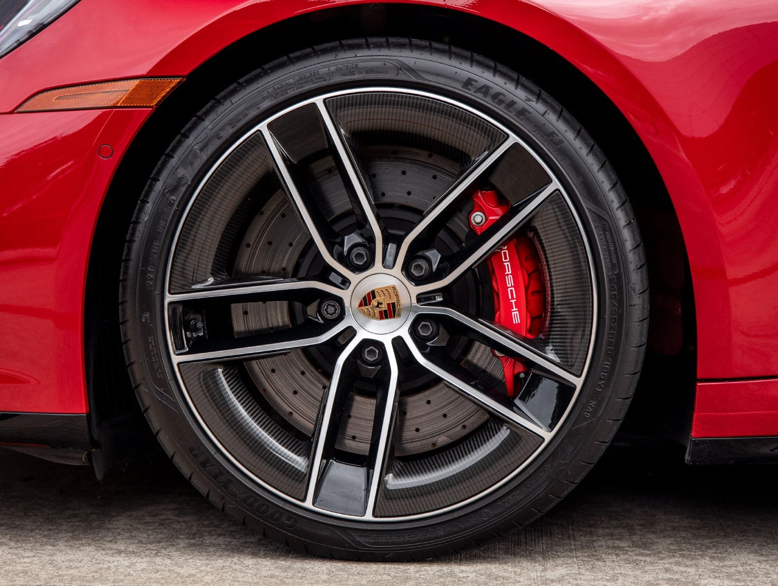 2026 Porsche 911 (992.2) Carrera S Cabriolet, 17/20