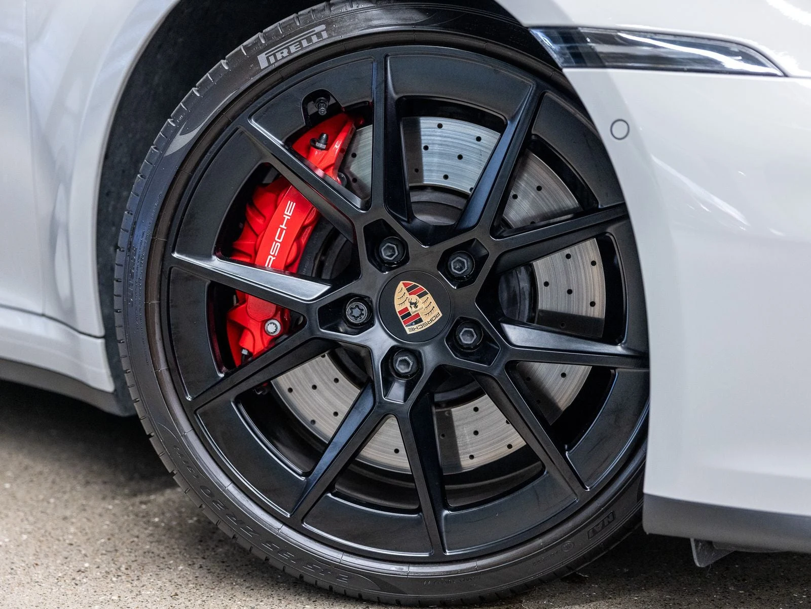 2025 Porsche 911 Carrera S (992.2), 19/20