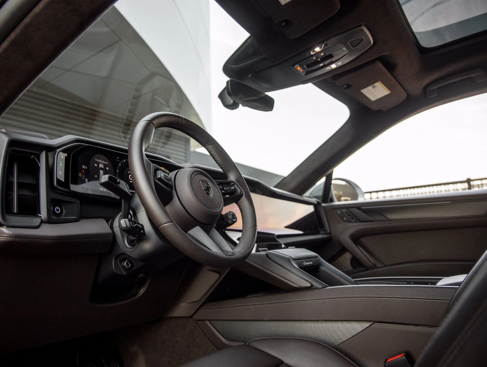2026 Porsche Cayenne Turbo Electric (E4), 4/20