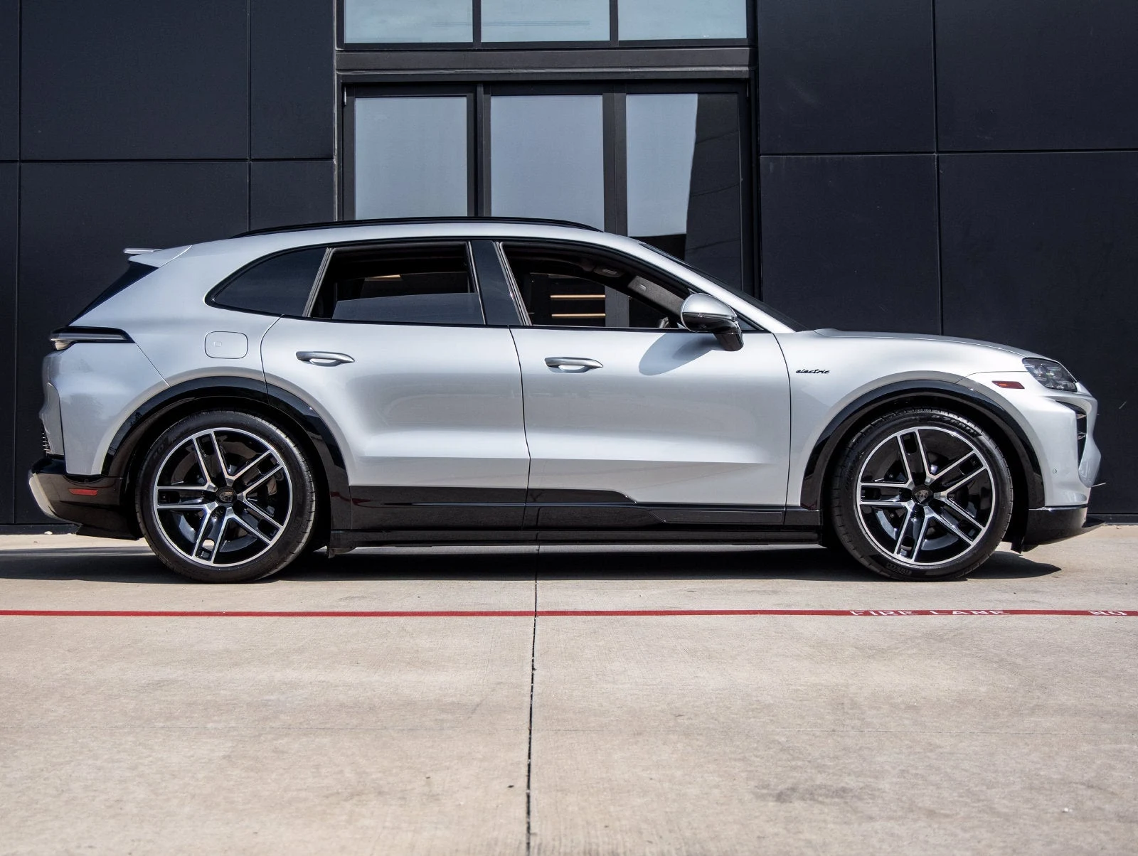 2026 Porsche Cayenne Turbo Electric (E4), 12/20