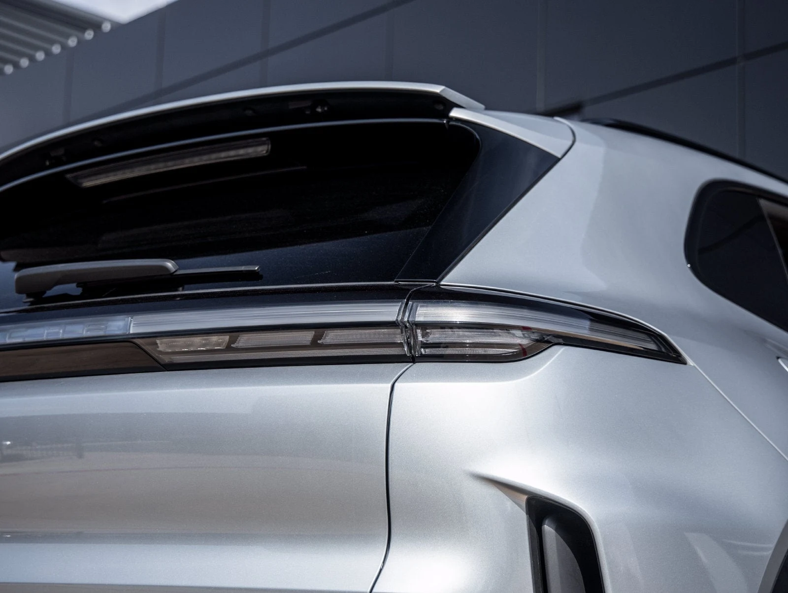 2026 Porsche Cayenne Turbo Electric (E4), 19/20