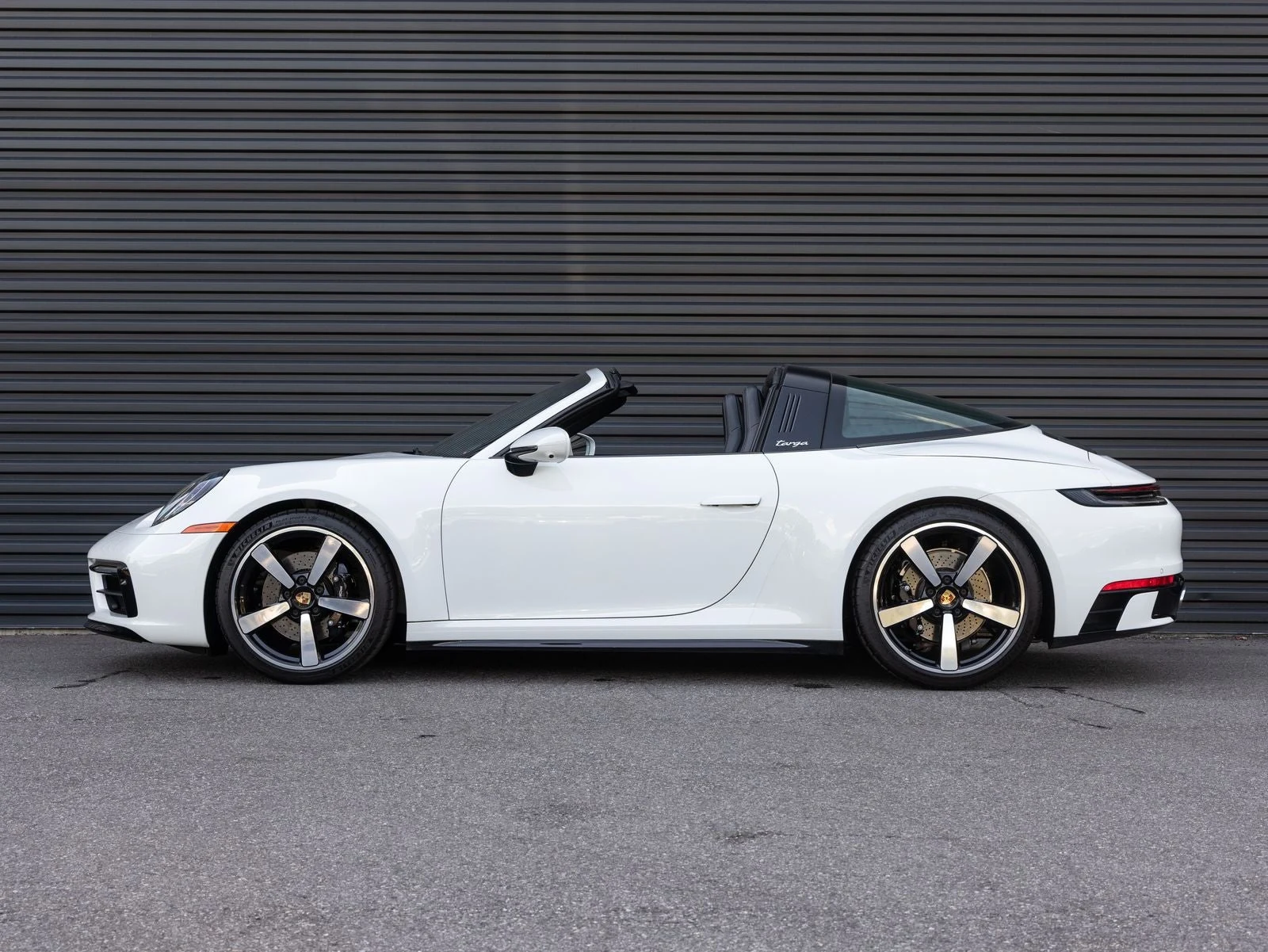 2024 Porsche 911 Targa 4S (992.1), 2/20