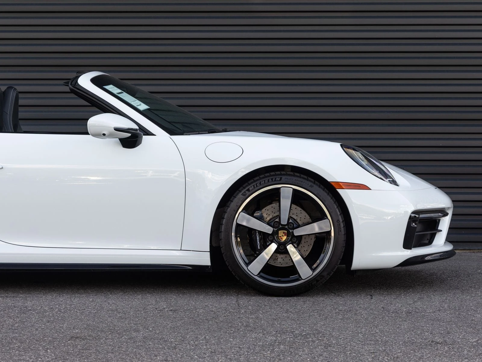 2024 Porsche 911 Targa 4S (992.1), 10/20