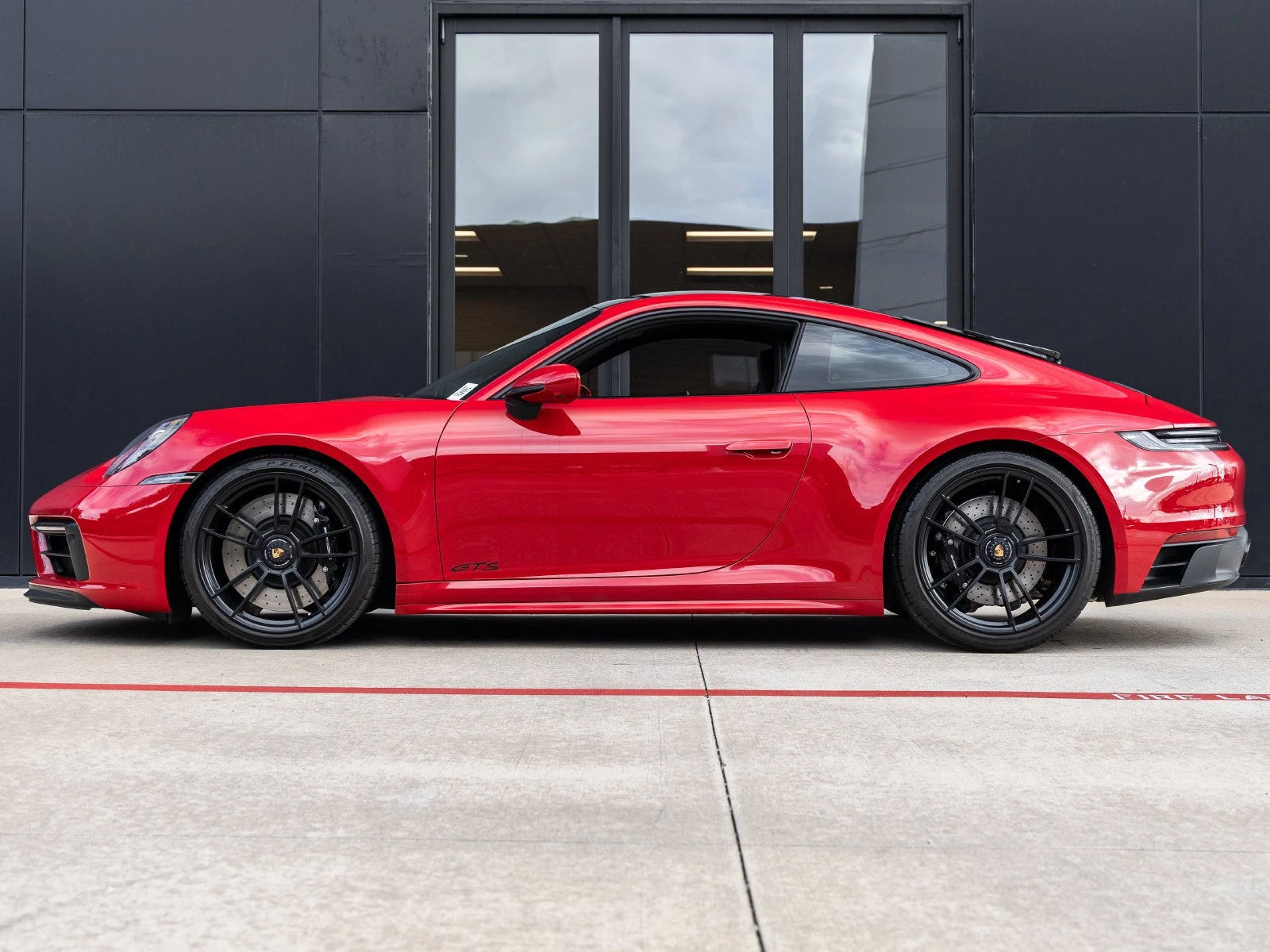 2024 Porsche 911 Carrera GTS (992.1), 2/20