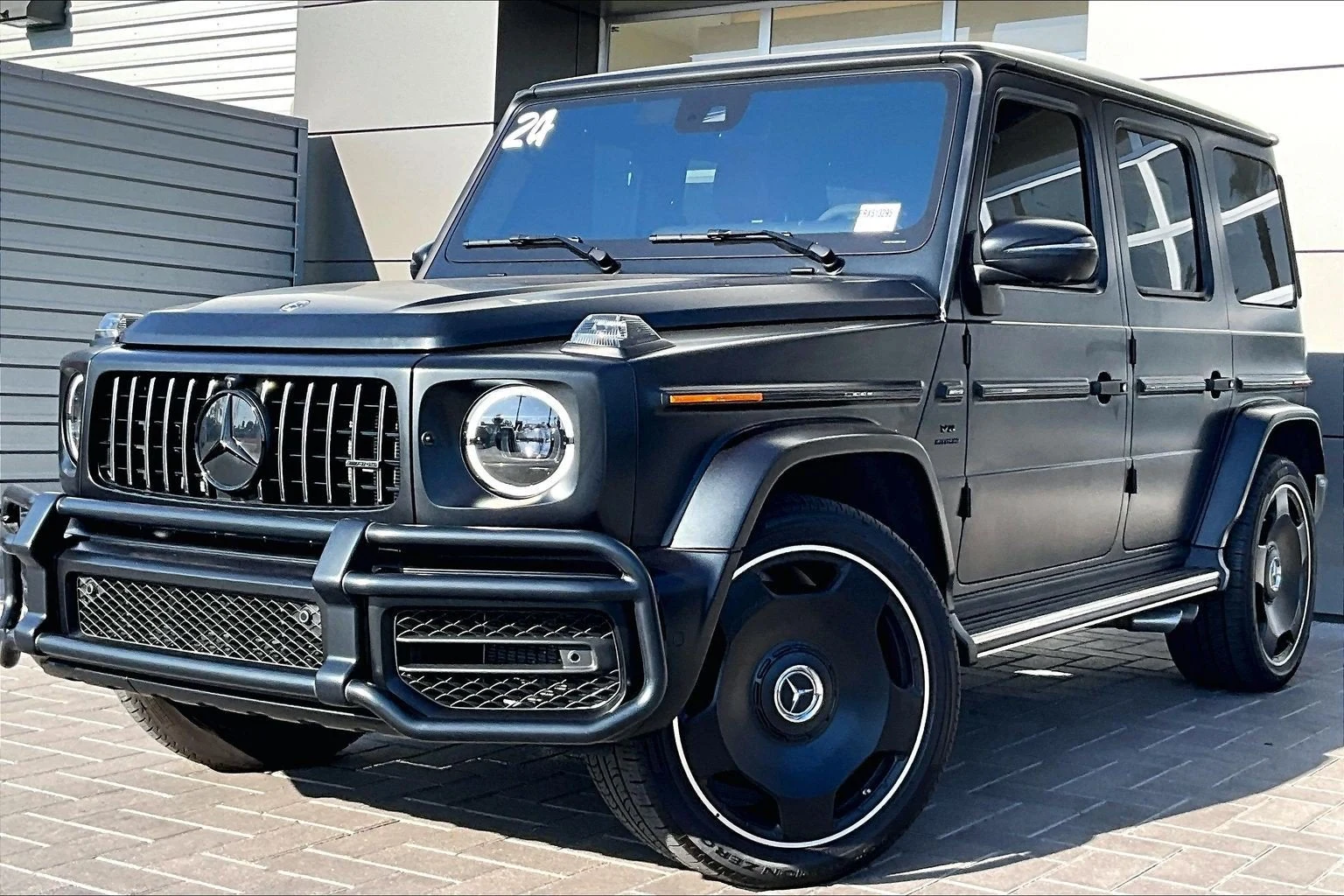 Mercedes-Benz AMG G 63 (W463 2nd Generation) · Manufaktur Night Black Magno · Indigo Auto Group