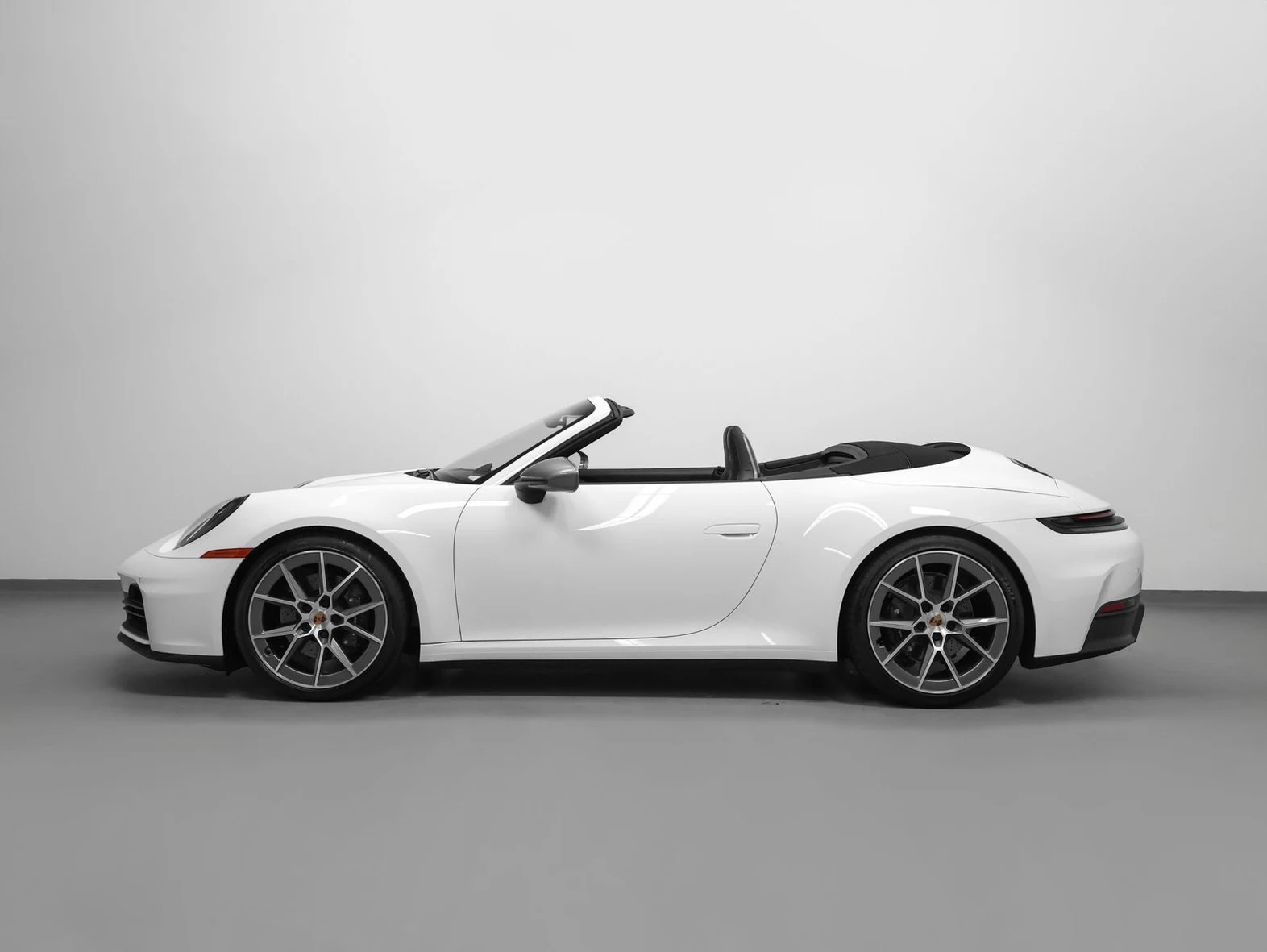 2026 Porsche 911 Carrera T Cabriolet (992.2), 2/20