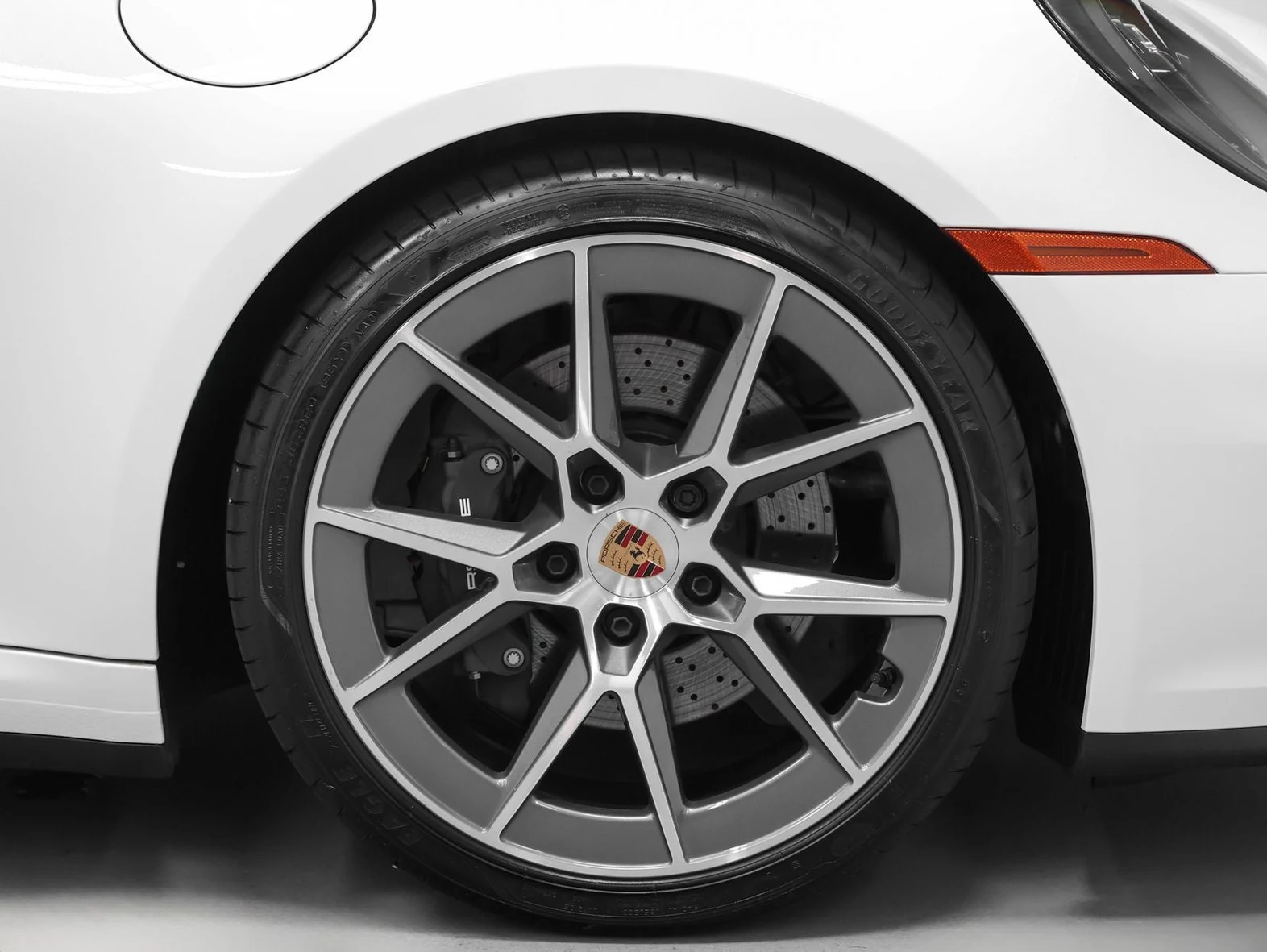 2026 Porsche 911 Carrera T Cabriolet (992.2), 17/20