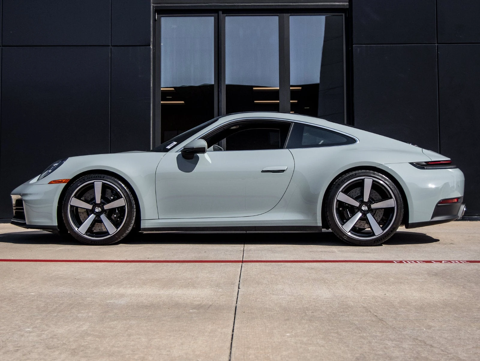 2025 Porsche 911 Carrera S (992.2), 2/20