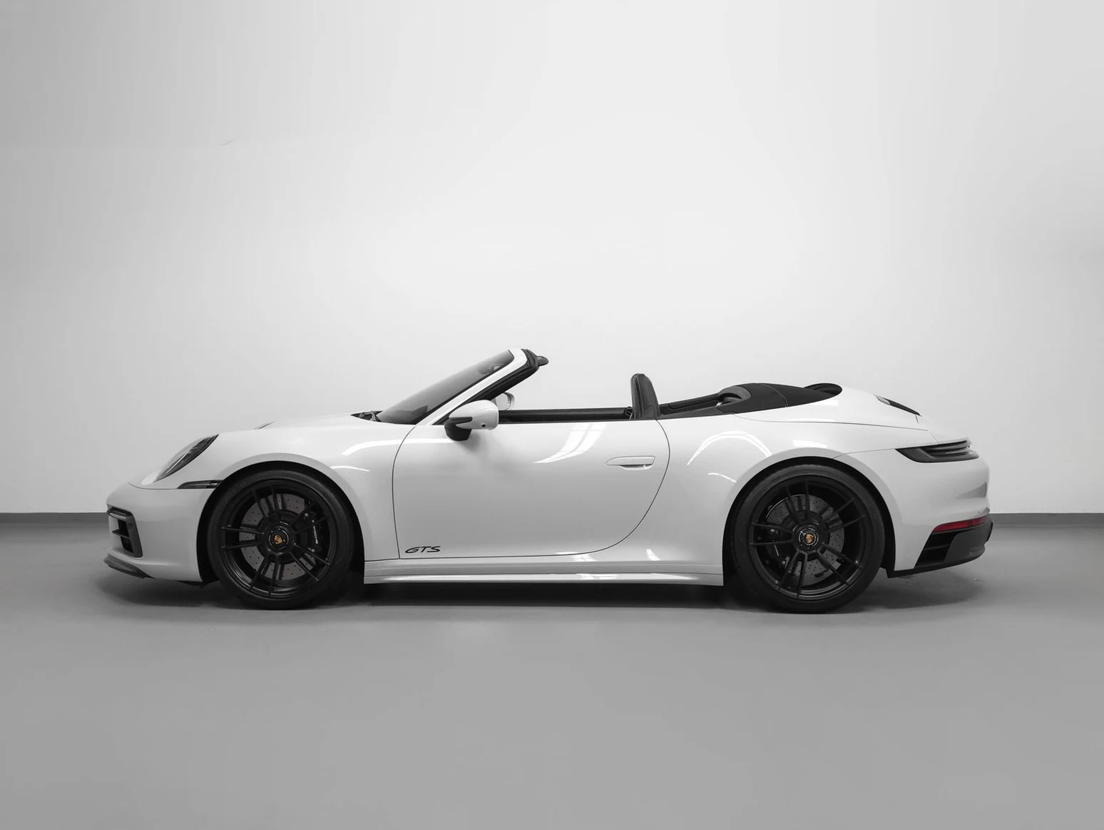 2023 Porsche 911 Carrera GTS Cabriolet (992.1), 2/20