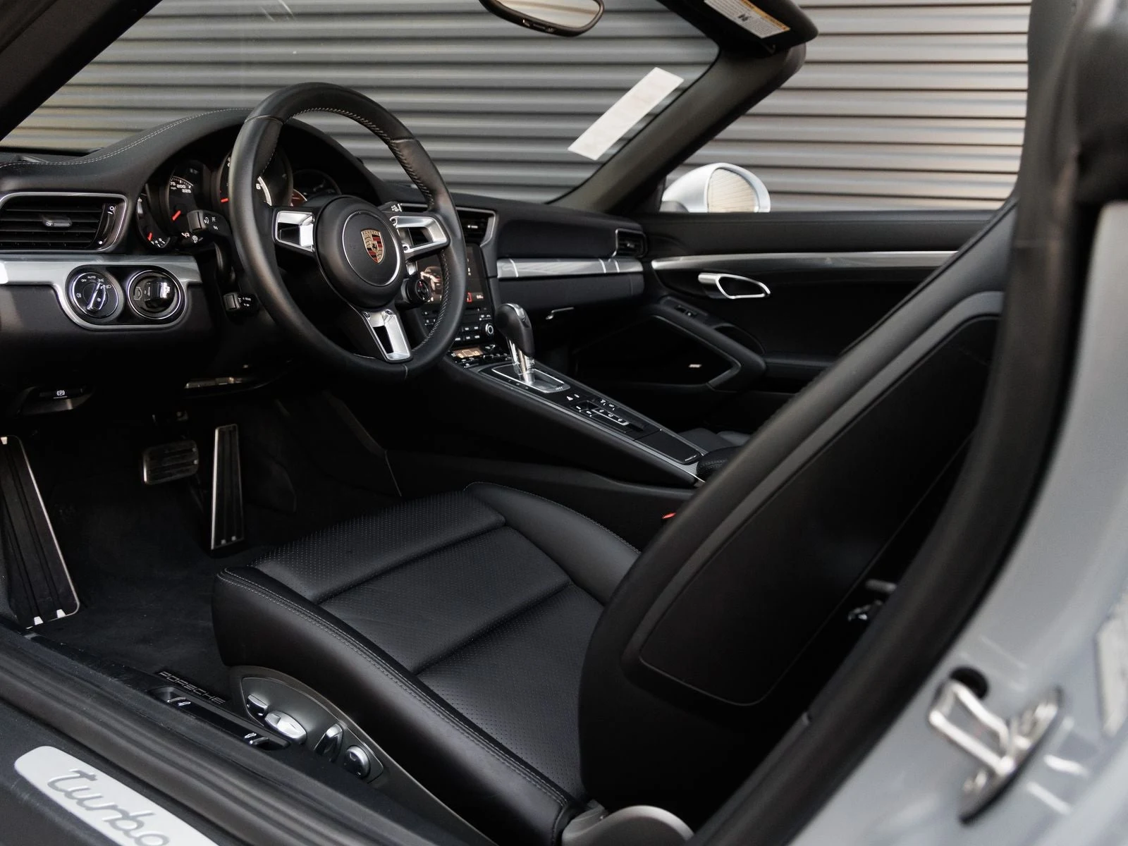 2017 Porsche 911 Turbo Cabriolet (991.2), 4/20