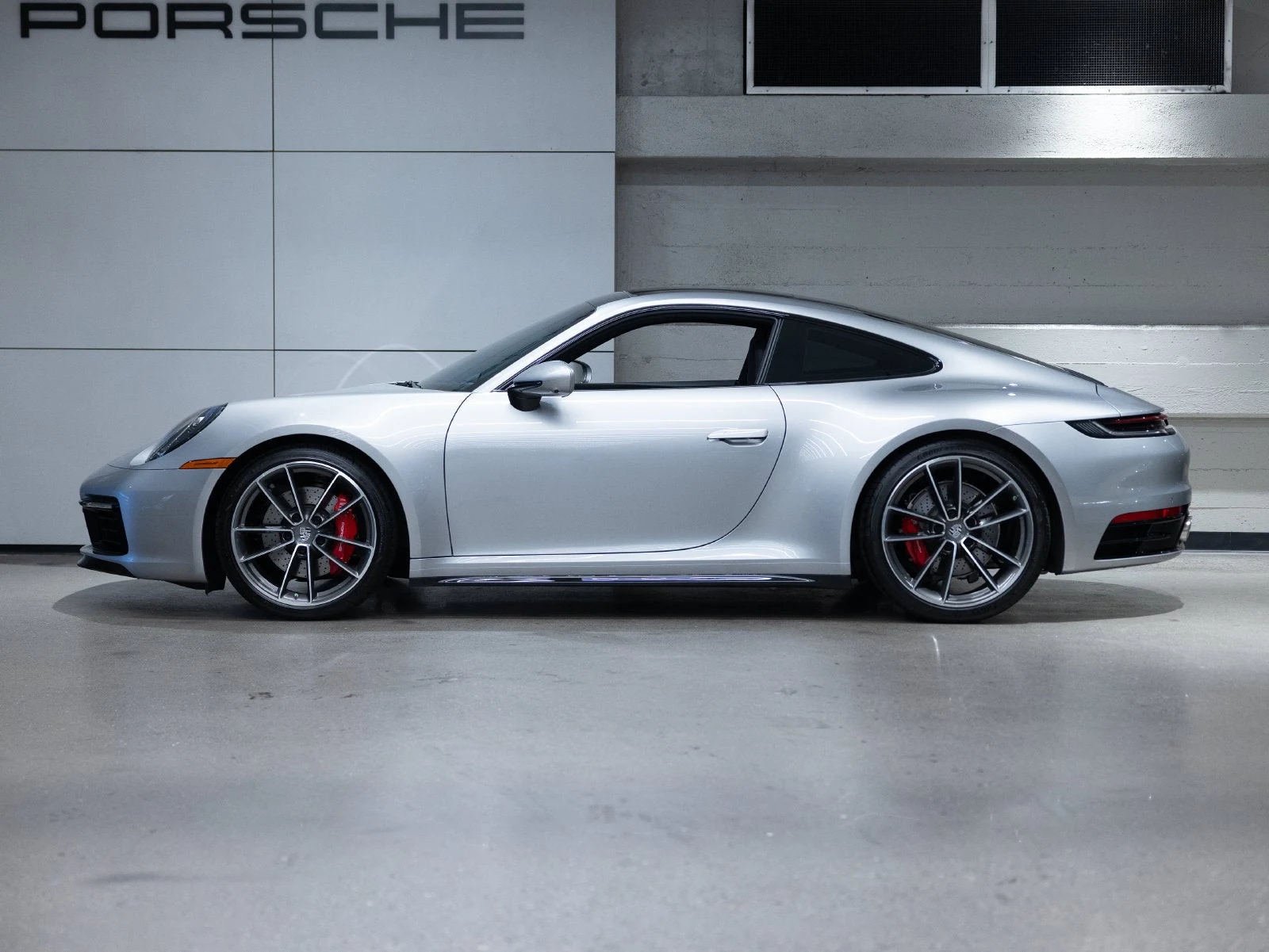 2024 Porsche 911 Carrera 4S (992.1), 2/20