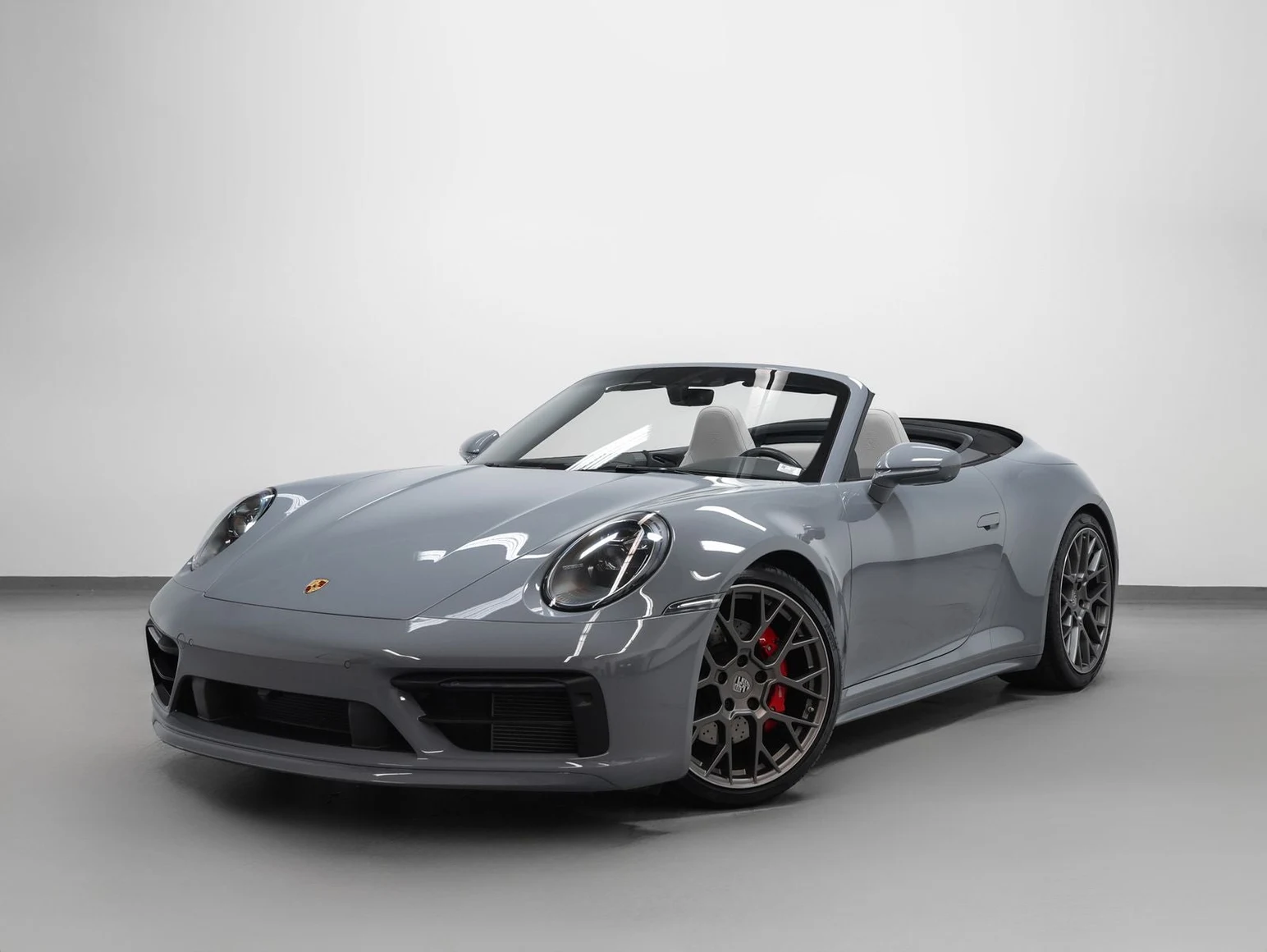 Porsche 911 Carrera 4S Cabriolet (992.1) · Arctic Grey · Indigo Auto Group