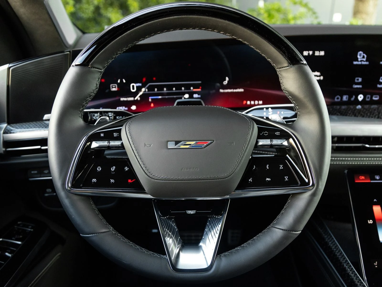 2026 Cadillac Escalade ESV V-Series, 13/20